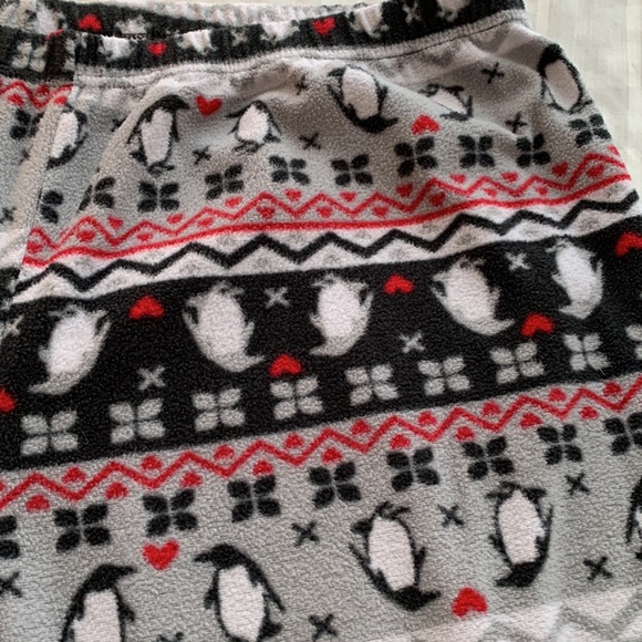 Penguin Fleece PJ bottoms. Good pre-owned condition. - Picture 2 of 2